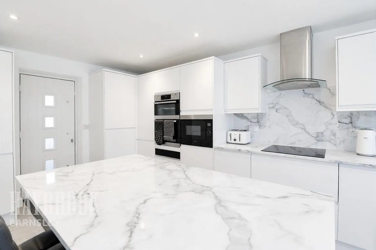 Upperwood Road, Darfield, photo 6