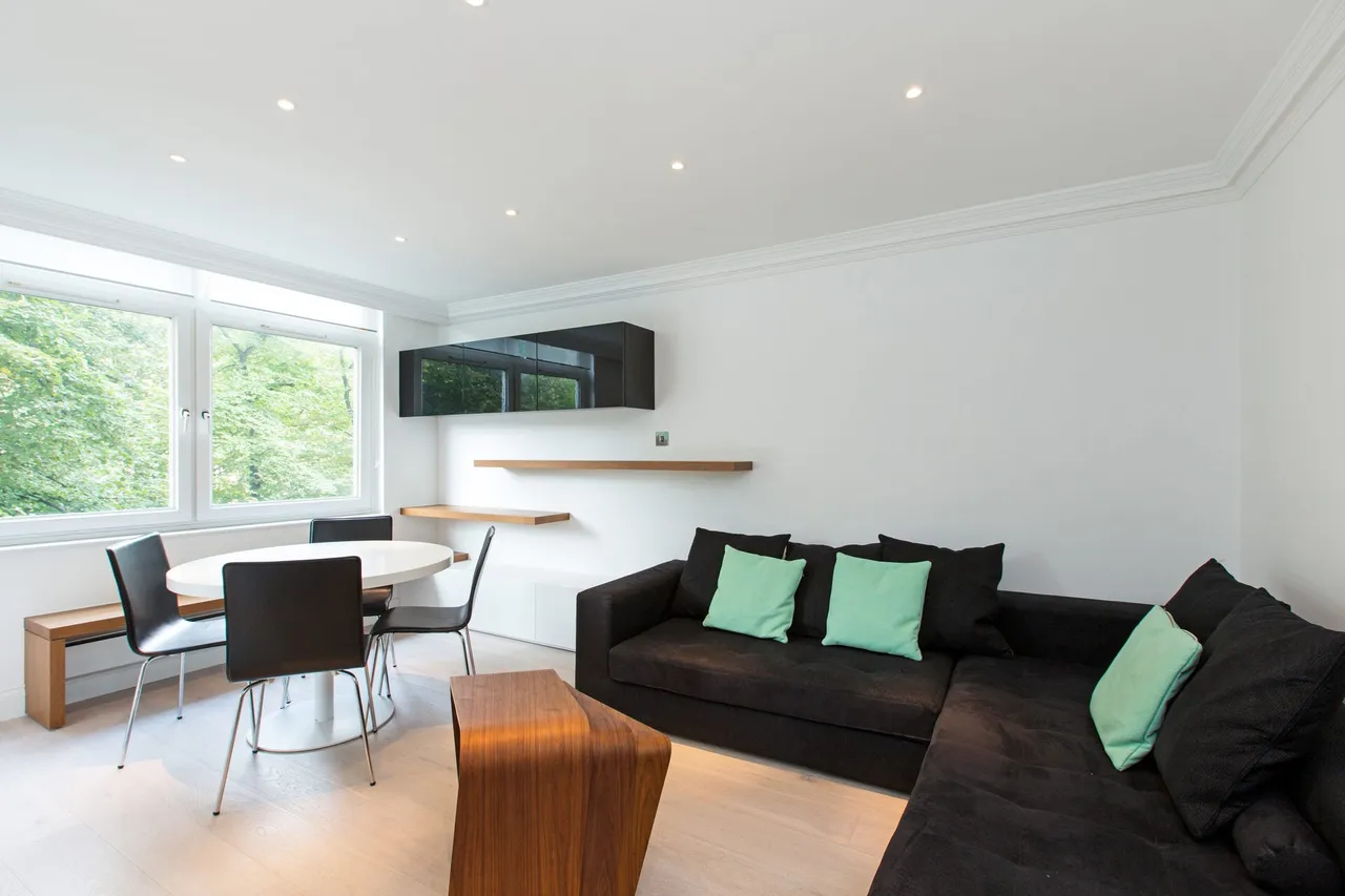 2 bed flat to rent, Finchley Road, St John's Wood, NW8