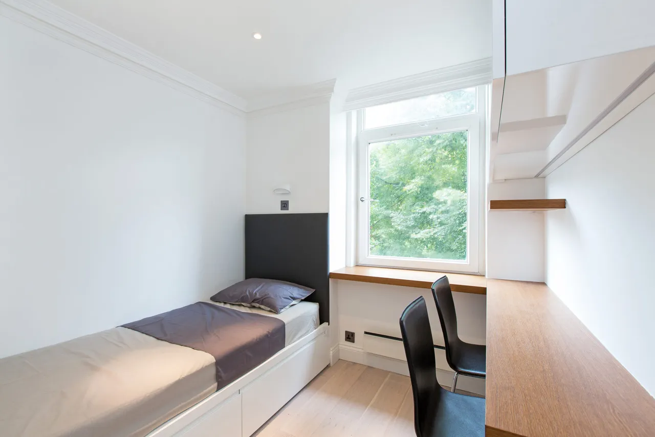 Finchley Road, St John's Wood, NW8, photo 6