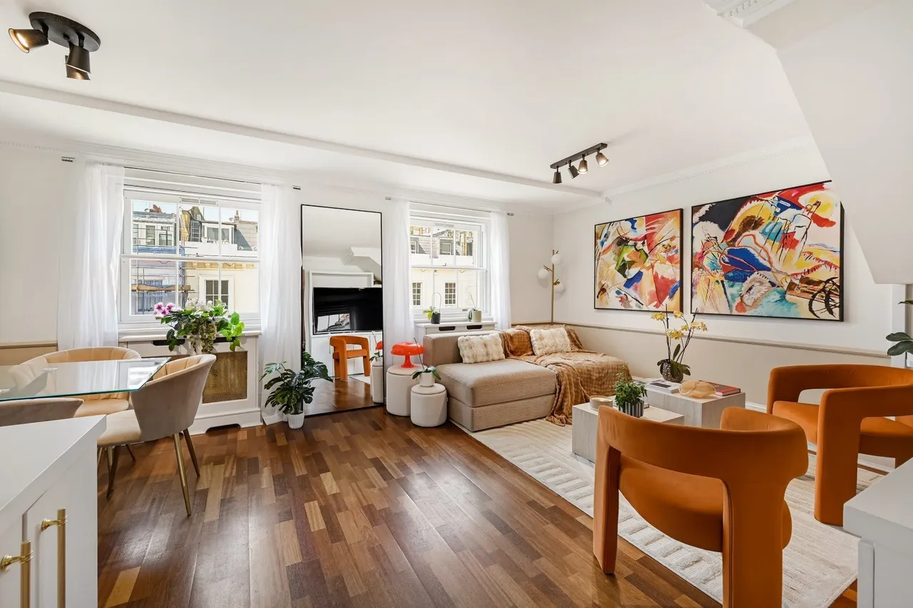 3 bed flat to rent, Gloucester Street, London, SW1V