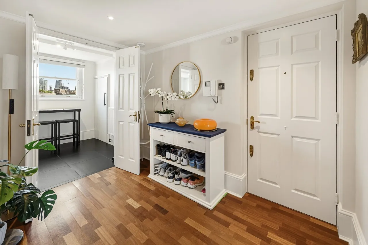 Gloucester Street, London, SW1V, photo 3