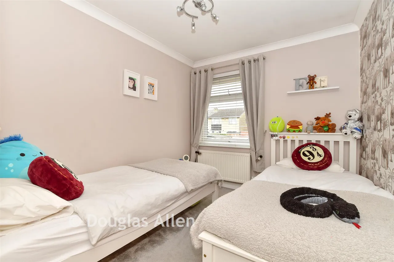 Upper Rainham Road, Hornchurch, RM12, photo 16