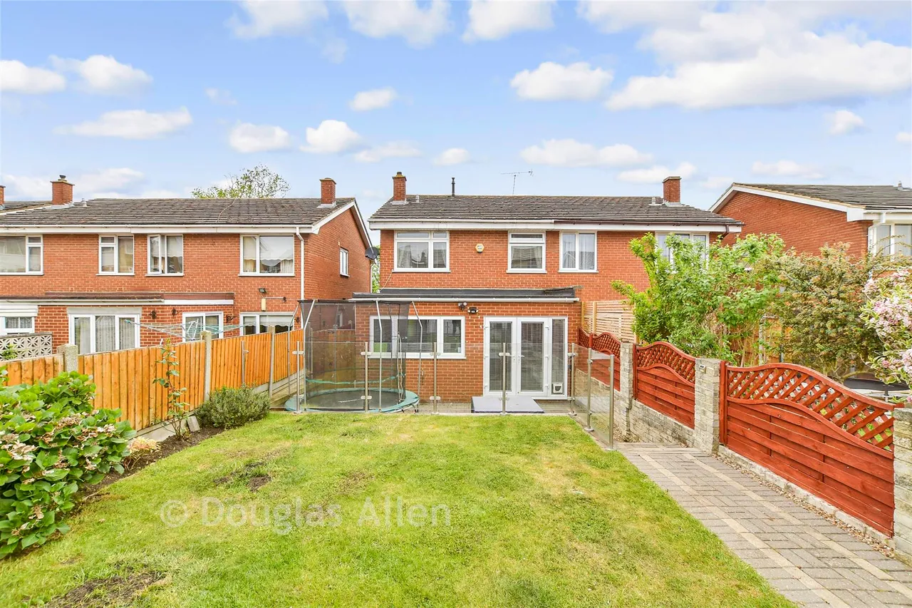Upper Rainham Road, Hornchurch, RM12, photo 20