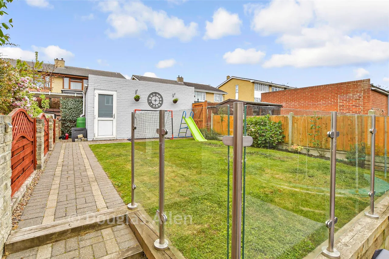 Upper Rainham Road, Hornchurch, RM12, photo 19