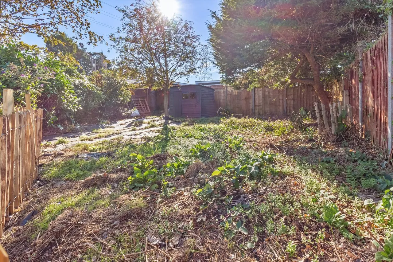 Elm Park, Ferring, photo 21