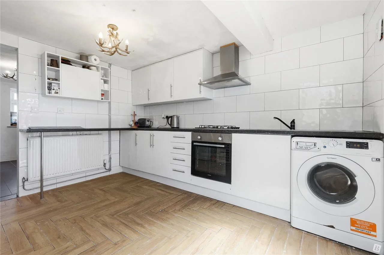 Lilian Road, Burnham-on-Crouch, CM0, photo 3