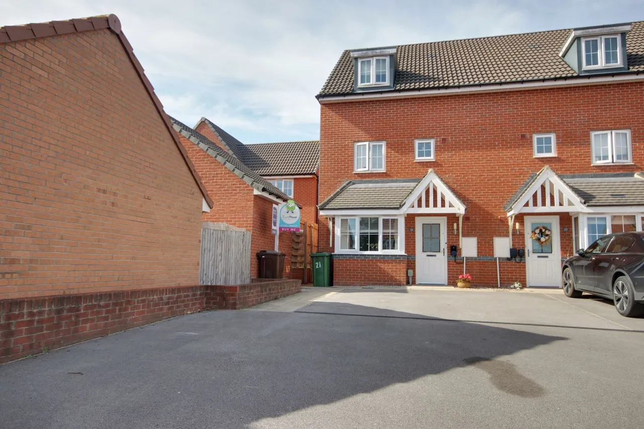 4 bed house for sale, Magpie Avenue, Beverley, HU17