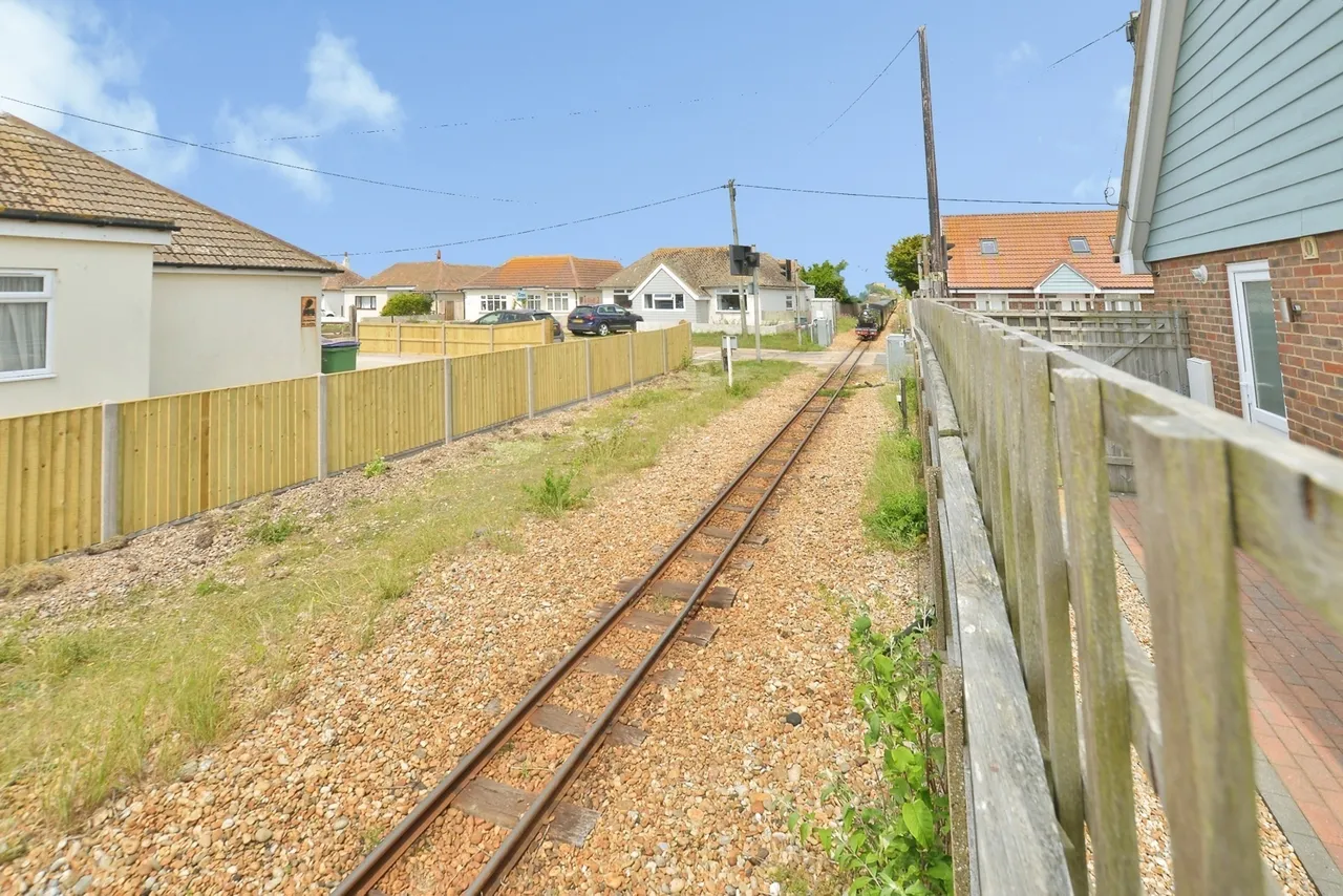 Williamson Road, Lydd on Sea, Romney Marsh, Kent, TN29, photo 15