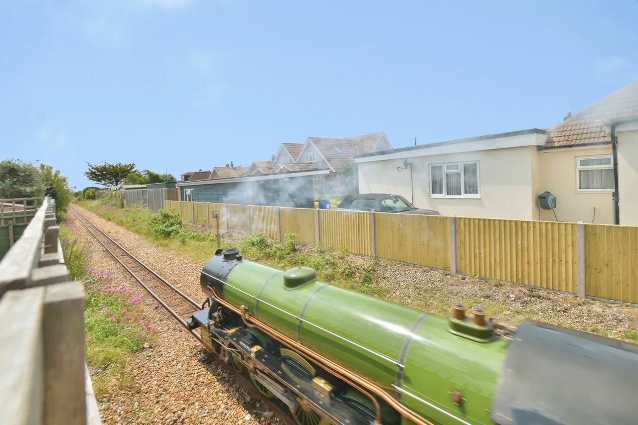 Williamson Road, Lydd on Sea, Romney Marsh, Kent, TN29, photo 10