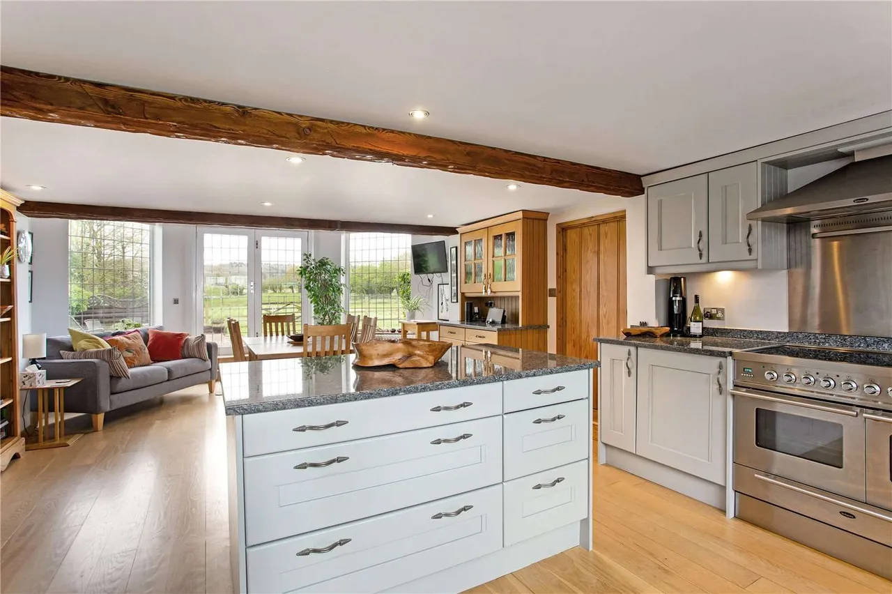 Dagnall, Berkhamsted, Hertfordshire, HP4 1QZ, photo 9