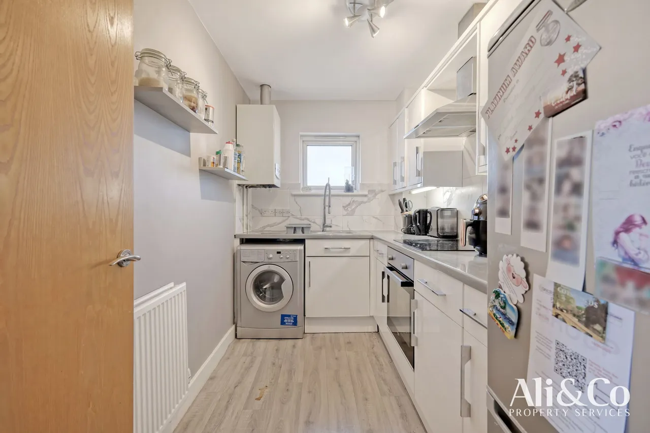 Fleming Road, Chafford Hundred, Grays, Essex, RM16 6YN, photo 6