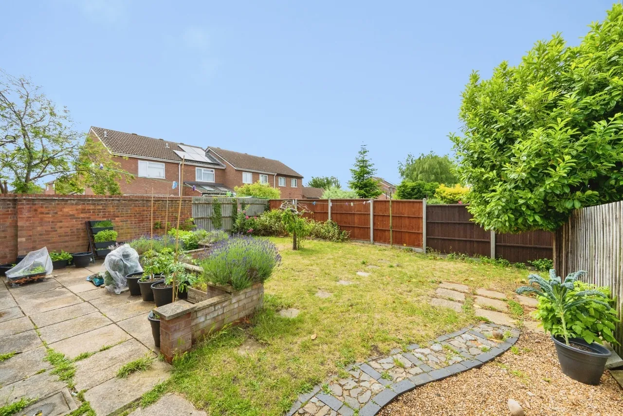 Brampton Close, Bedford, Bedfordshire, MK42, photo 10