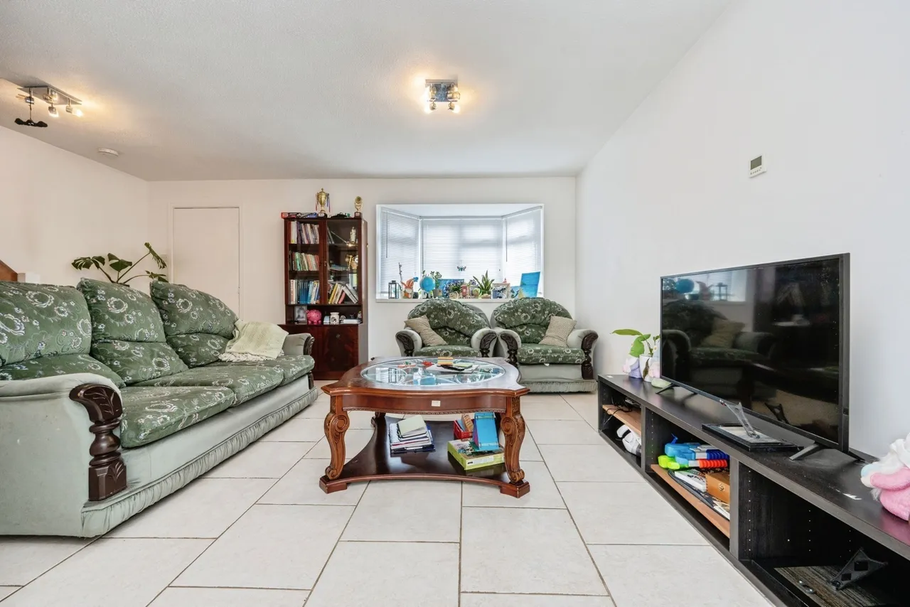 Brampton Close, Bedford, Bedfordshire, MK42, photo 2