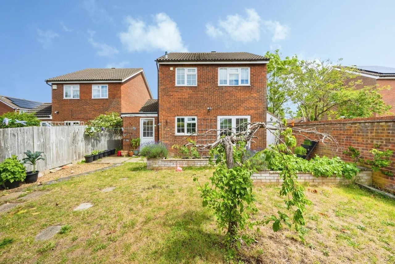 Brampton Close, Bedford, Bedfordshire, MK42, photo 17