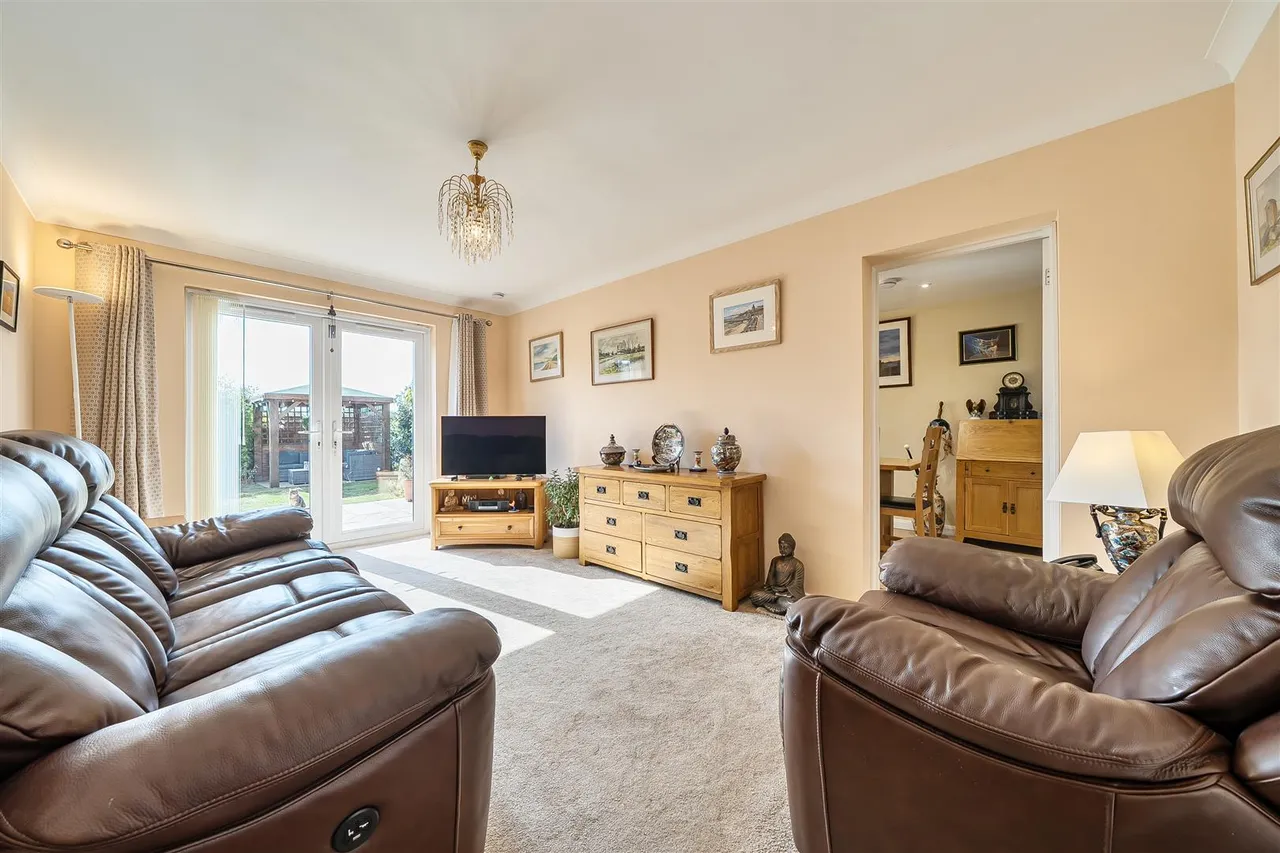 Catamaran Close, Warsash, photo 4