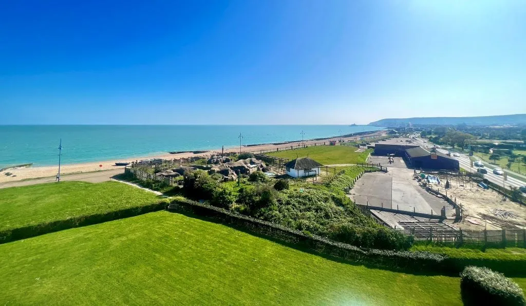 Royal Parade, Eastbourne, photo 11