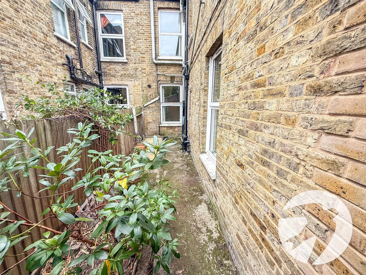 Halons Road, London, SE9, photo 23