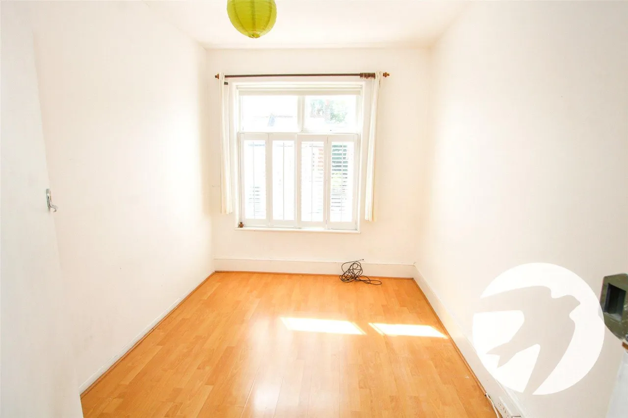 Halons Road, London, SE9, photo 8