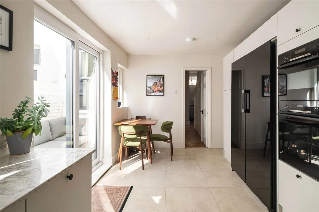 Balcorne Street, Victoria Park, Hackney E9, photo 8