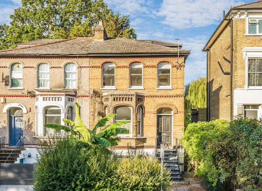 2 bed flat to rent, Oxford Road North, Chiswick, W4