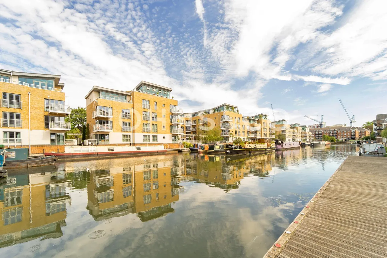 Boaters Avenue, Brentford, TW8, photo 16