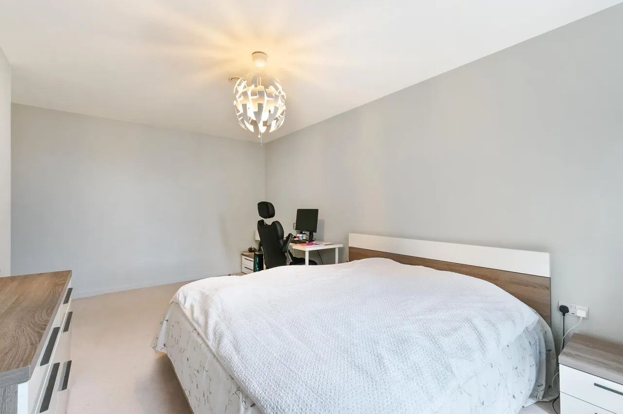Boaters Avenue, Brentford, TW8, photo 11
