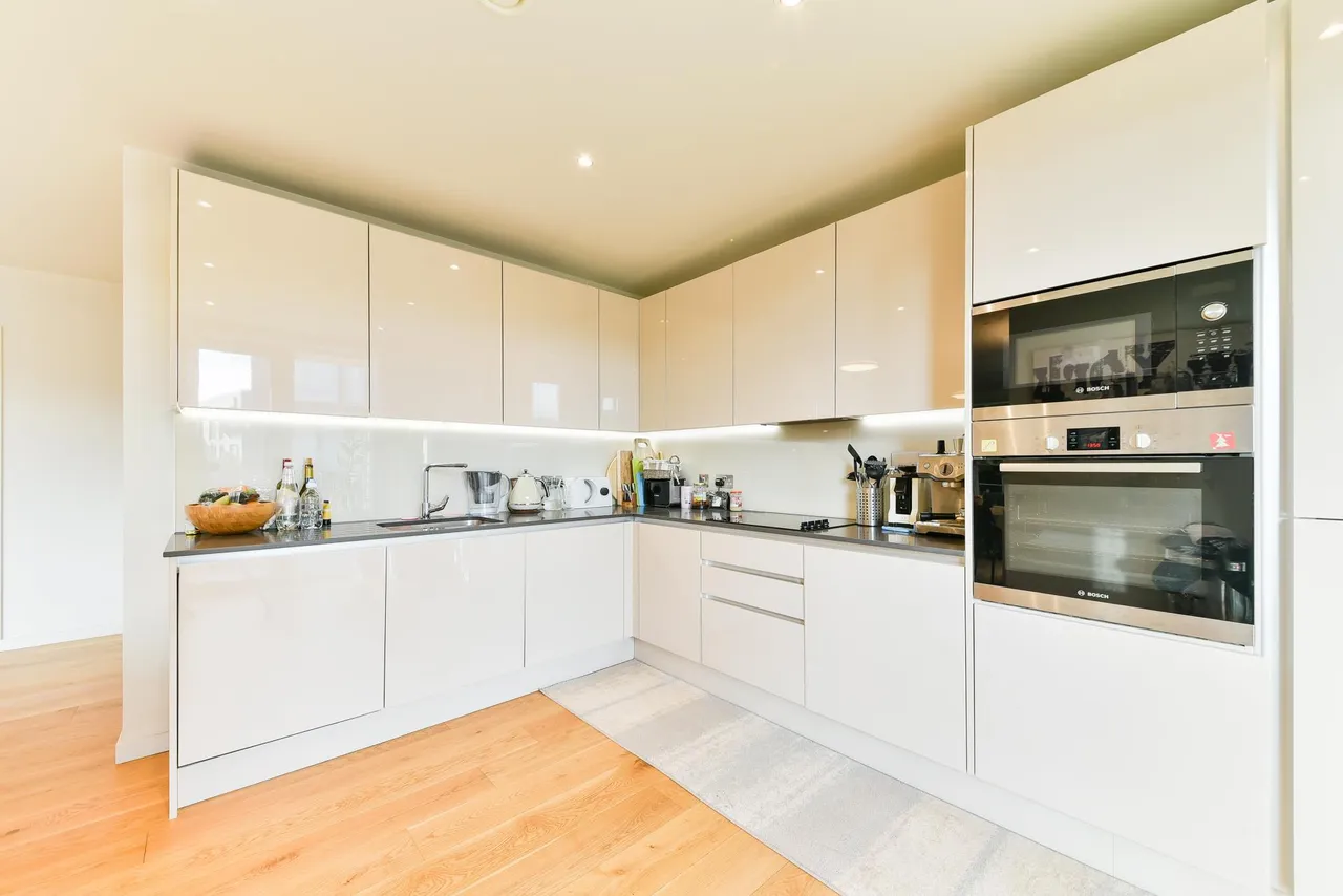 Boaters Avenue, Brentford, TW8, photo 4