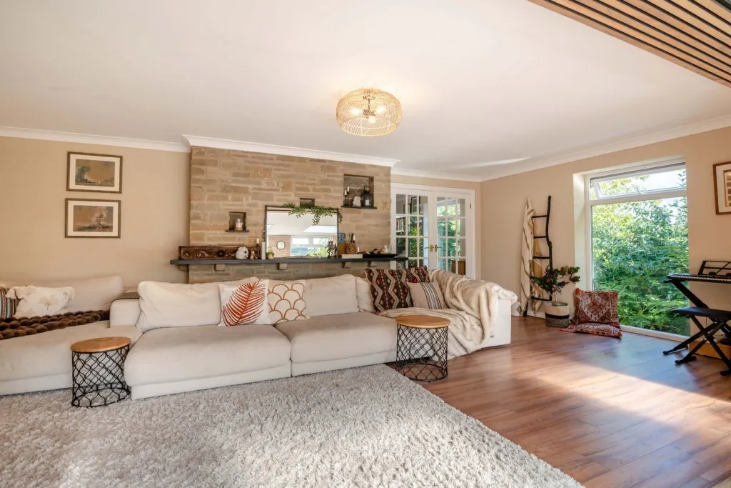 Collingham ~ Harewood Road, LS22, photo 9