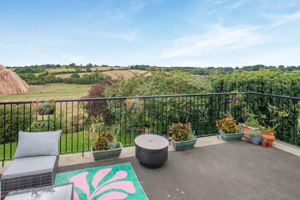 Collingham ~ Harewood Road, LS22, photo 14