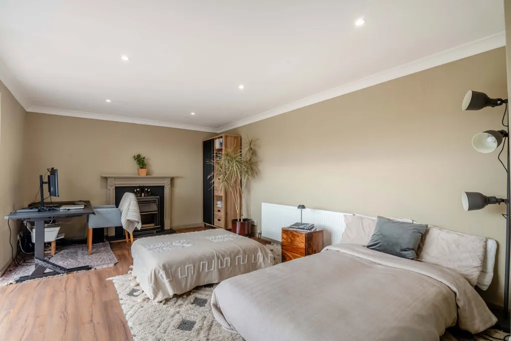 Collingham ~ Harewood Road, LS22, photo 12
