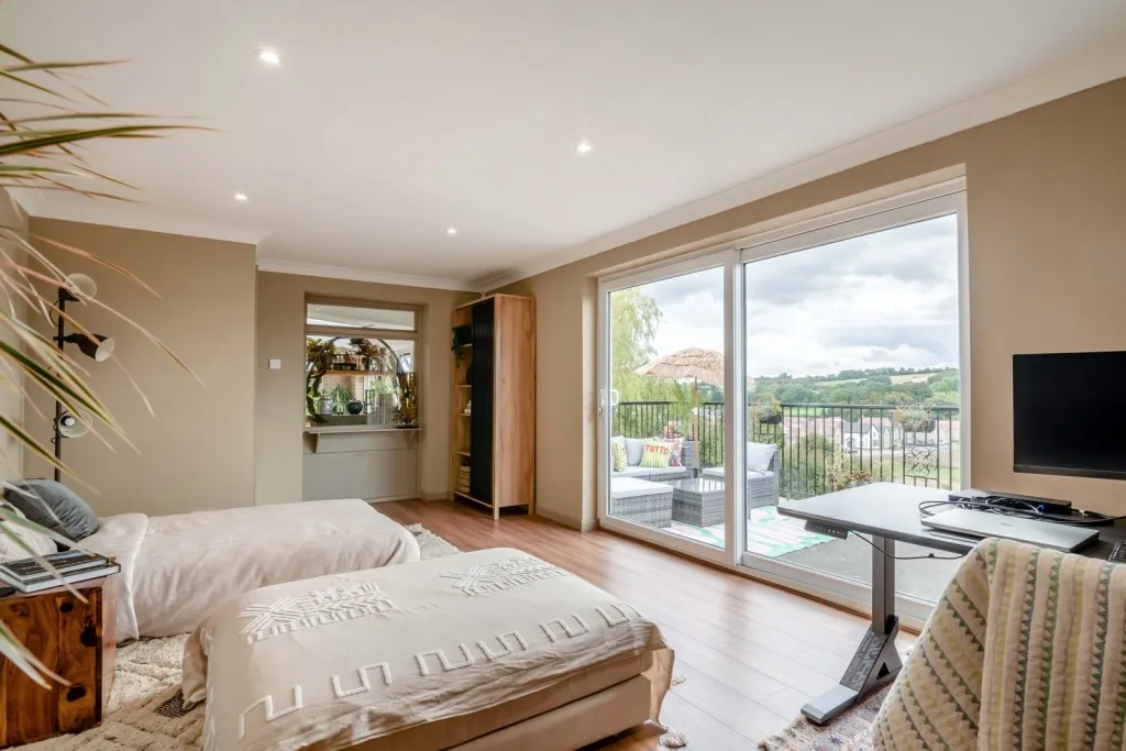 Collingham ~ Harewood Road, LS22, photo 13