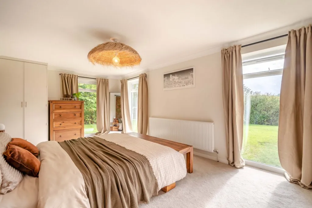 Collingham ~ Harewood Road, LS22, photo 18