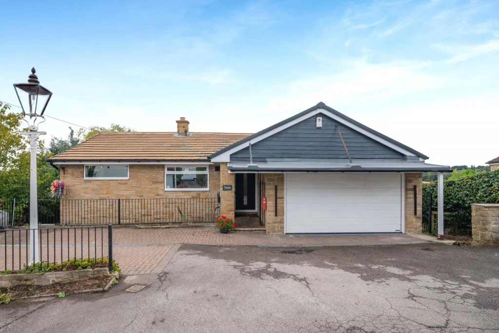 Collingham ~ Harewood Road, LS22, photo 26