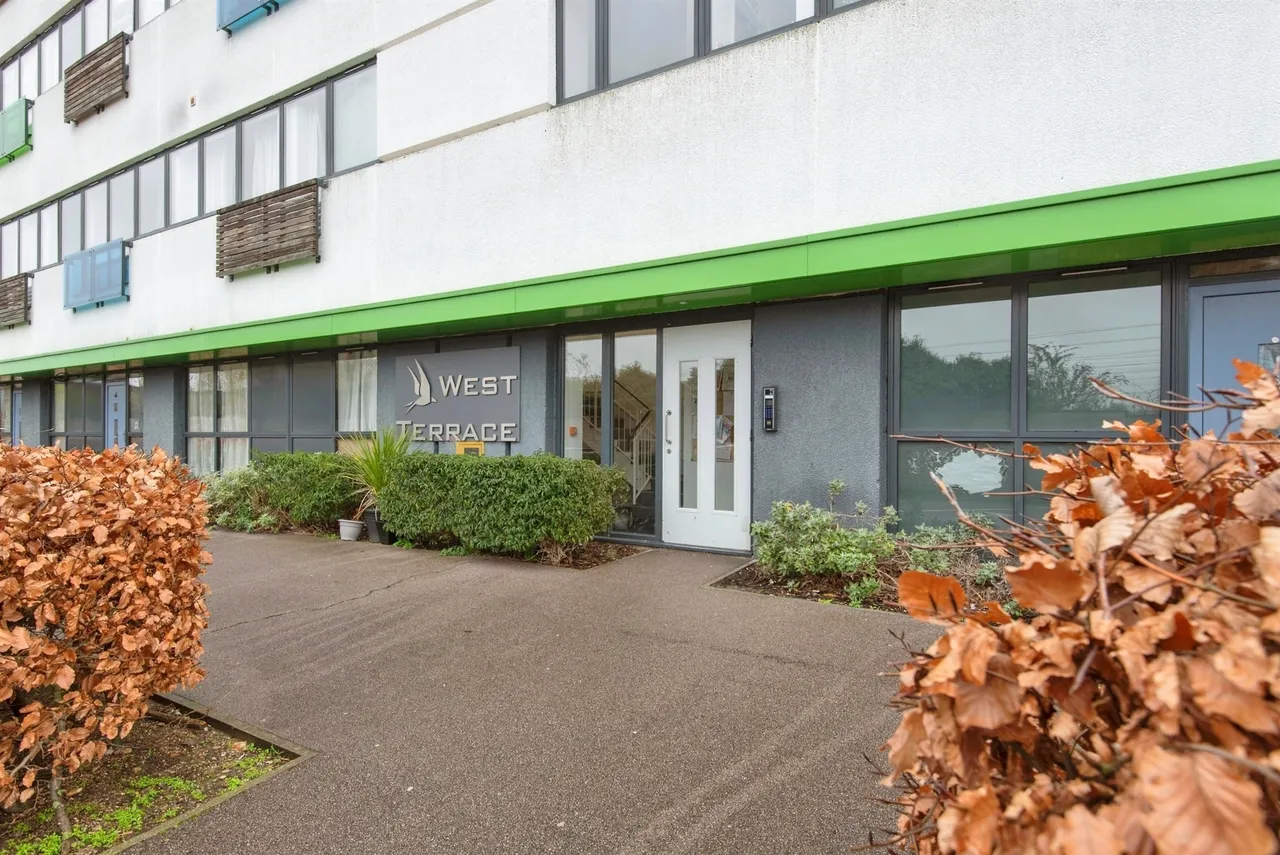 1 bed flat for sale — Kings Road, Stevenage