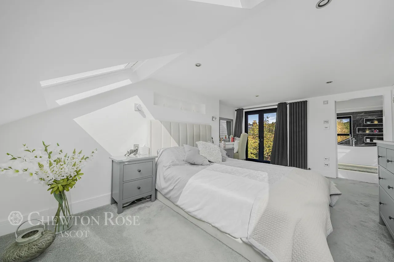 Victoria Road, Ascot, photo 13