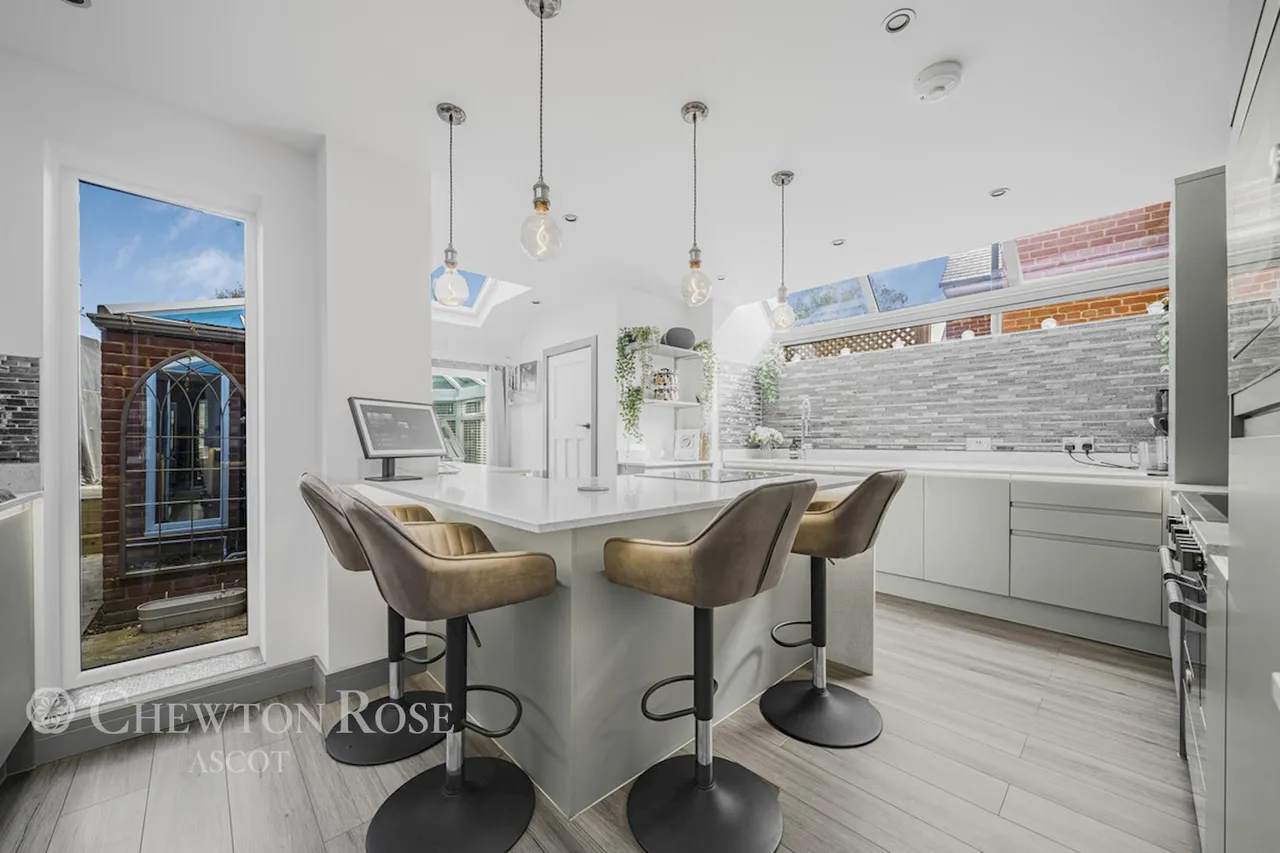 Victoria Road, Ascot, photo 6