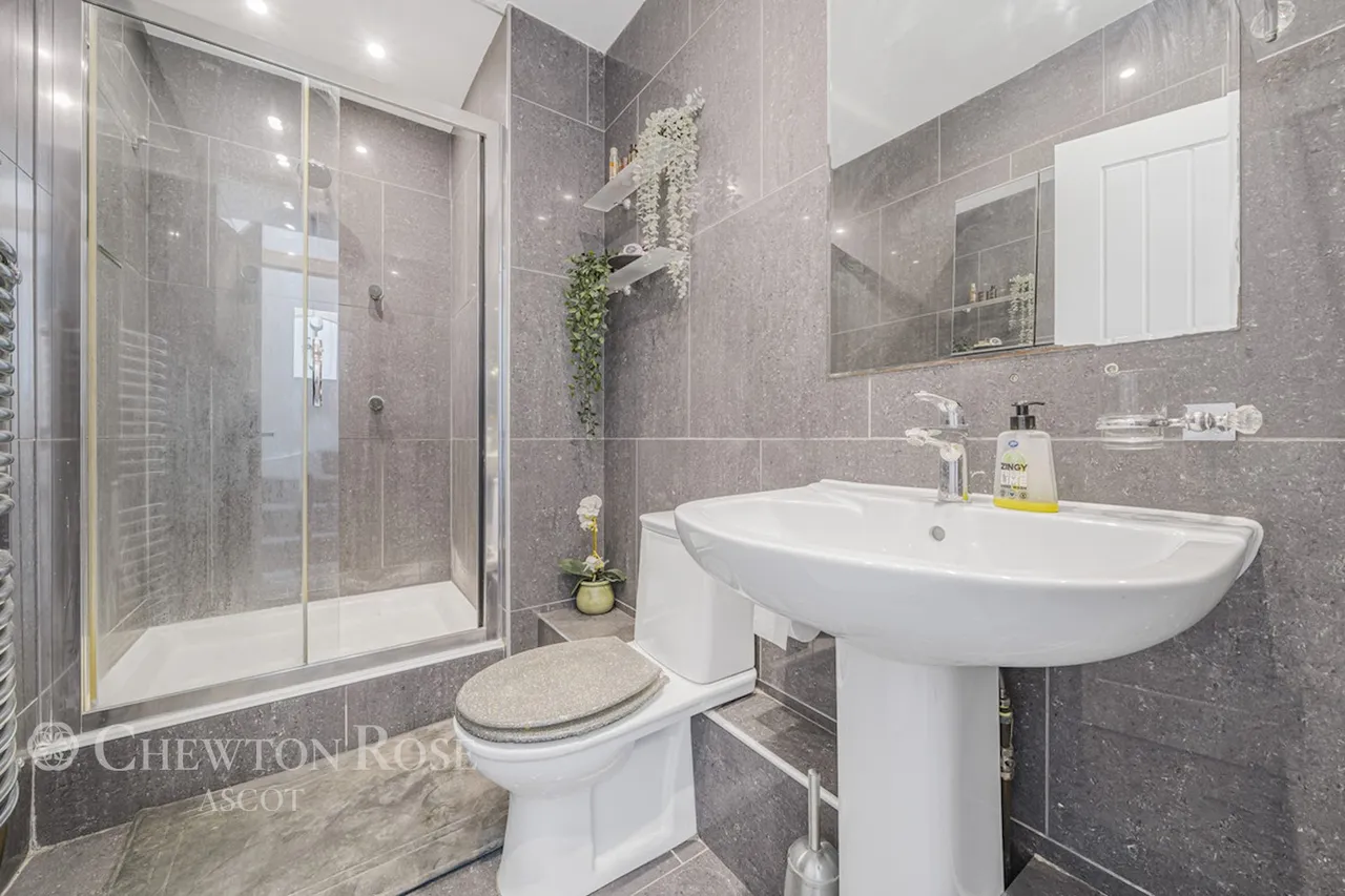 Victoria Road, Ascot, photo 16