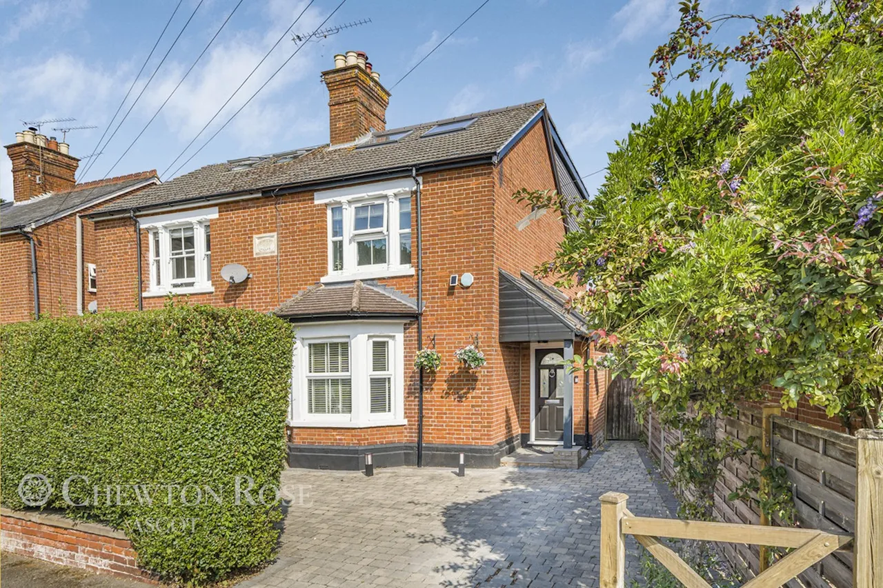 4 bed house for sale, Victoria Road, Ascot