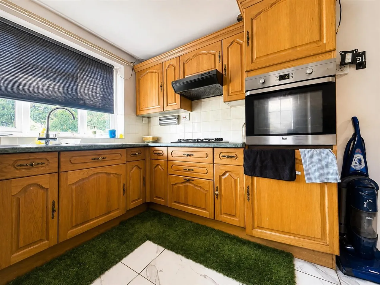 3 bed house for sale, Broadmark Road, Slough