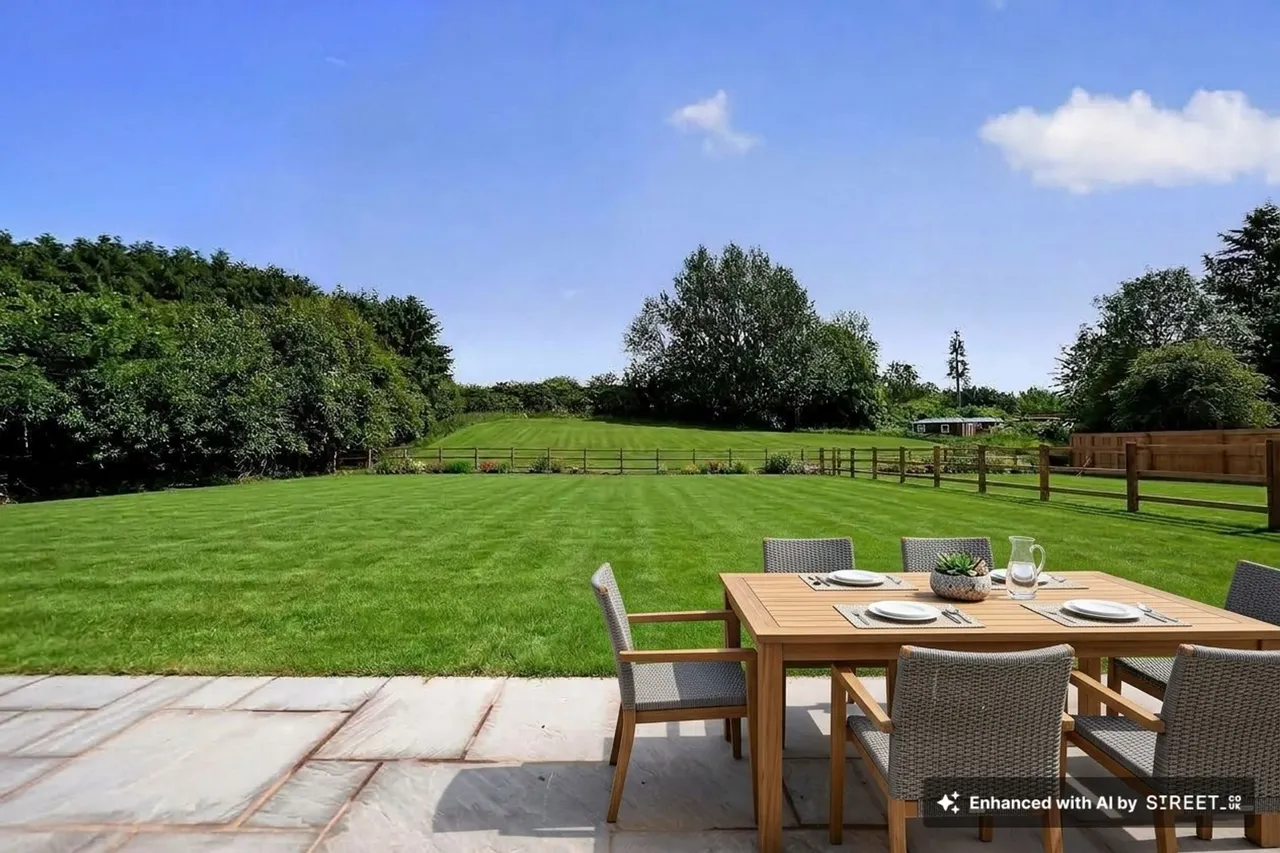 Sand Barn Lane, Black Hill, CV37, photo 15