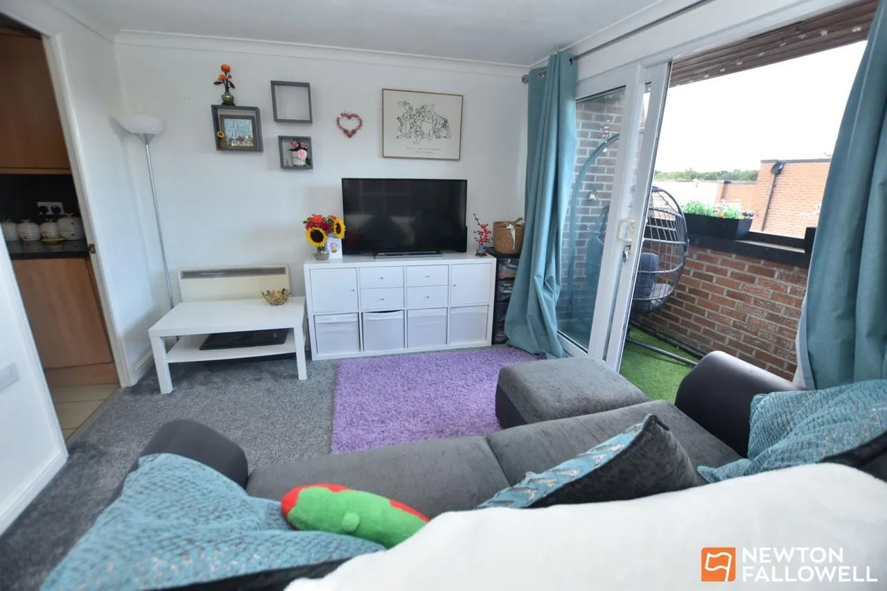 Burns Road, Knightthorpe Court, LE11, photo 8