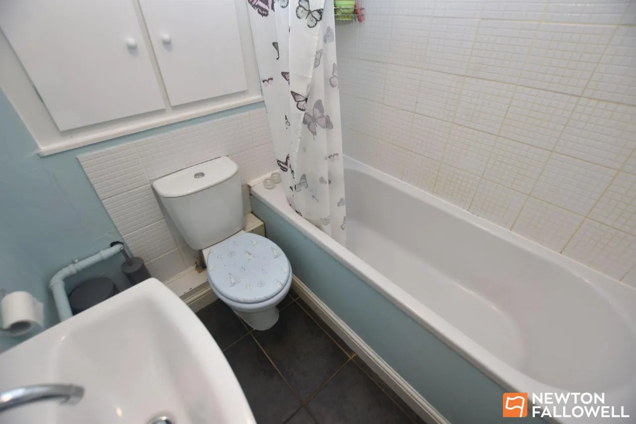 Burns Road, Knightthorpe Court, LE11, photo 11