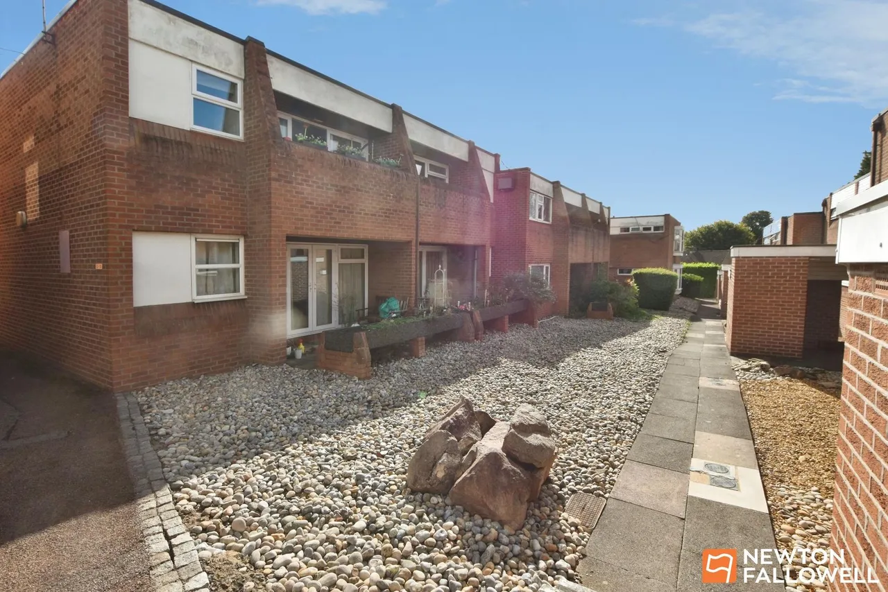 Burns Road, Knightthorpe Court, LE11, photo 15