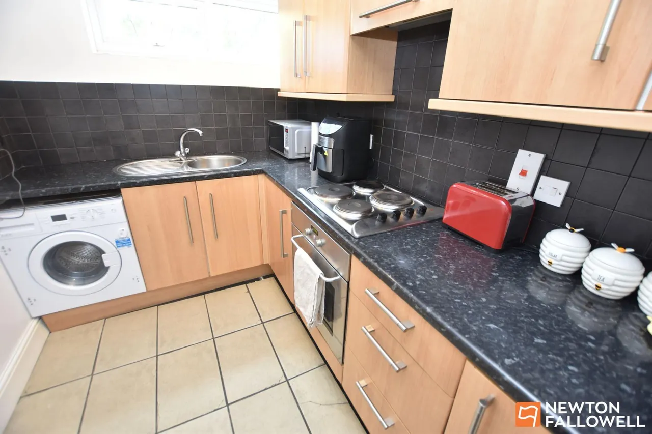 Burns Road, Knightthorpe Court, LE11, photo 4