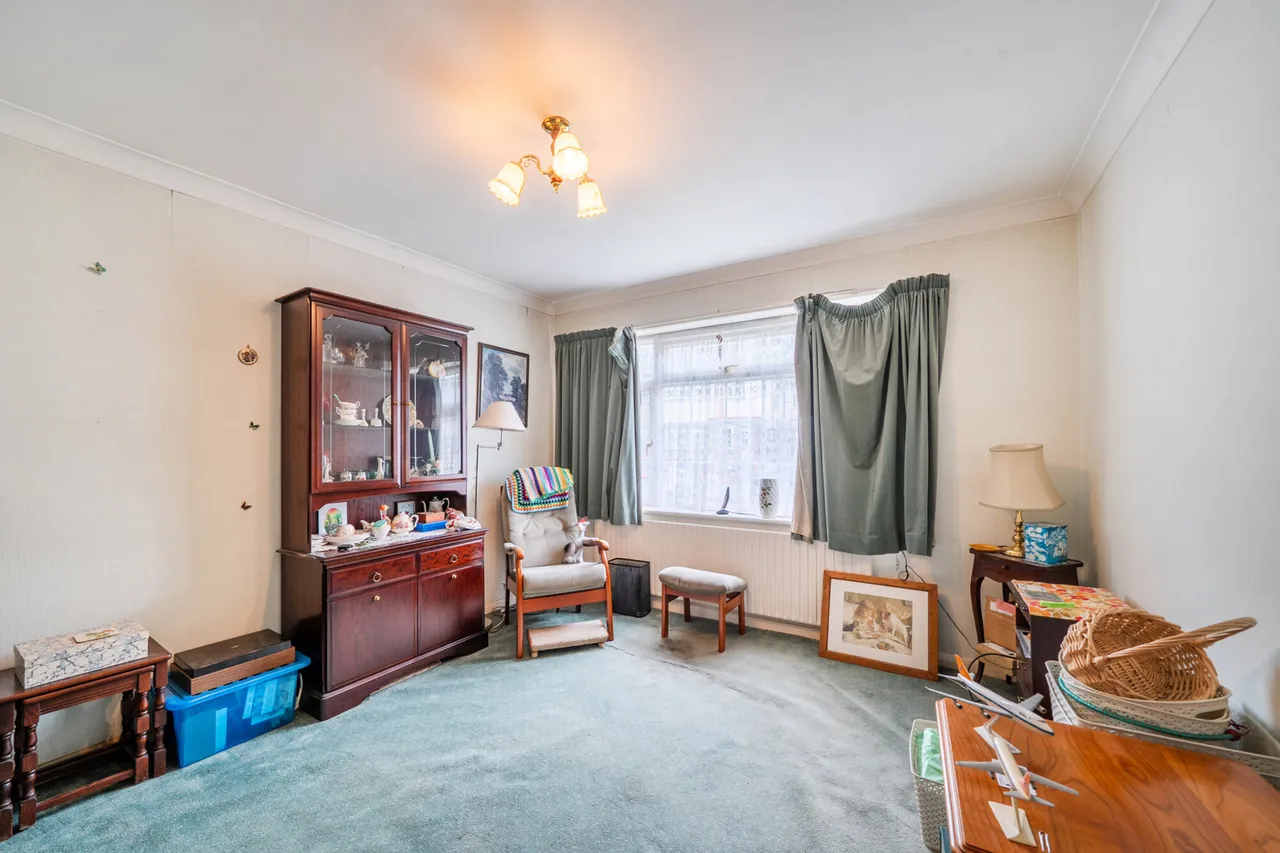 Mount Park Road, Pinner, HA5, photo 4