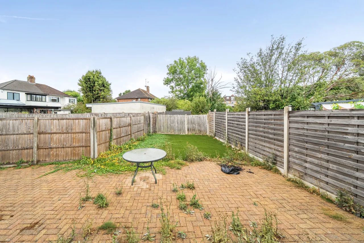 Mount Park Road, Pinner, HA5, photo 13
