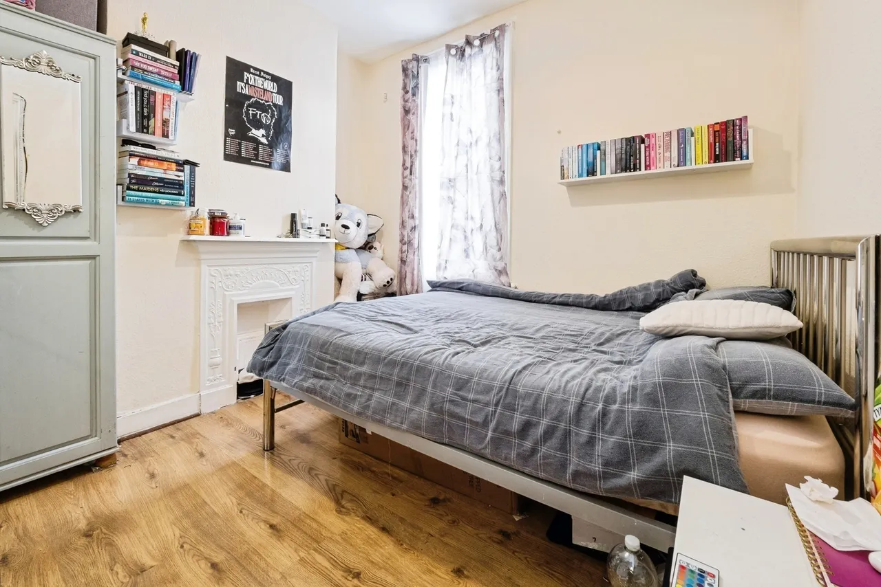Lonsdale Avenue, East Ham, London, E6, photo 8