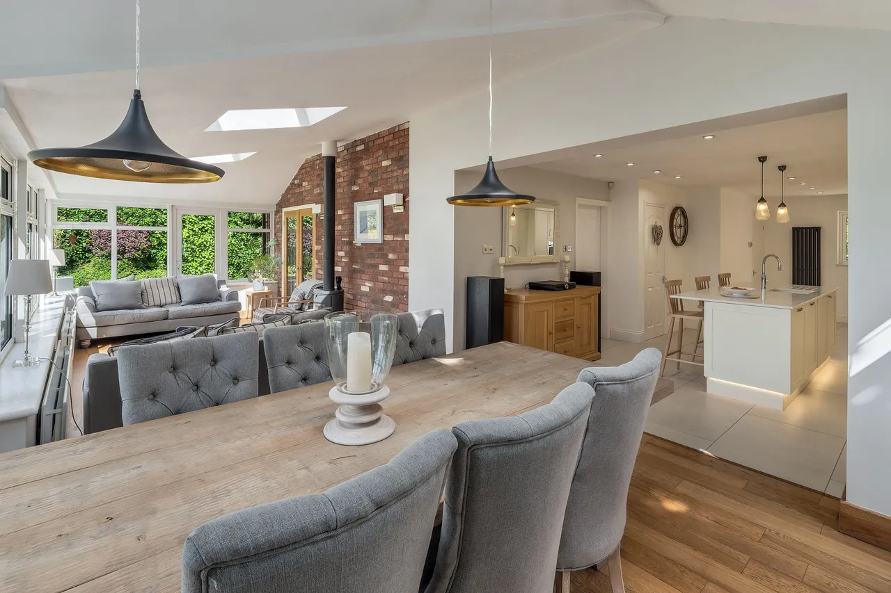 Downesway, Alderley Edge, photo 11