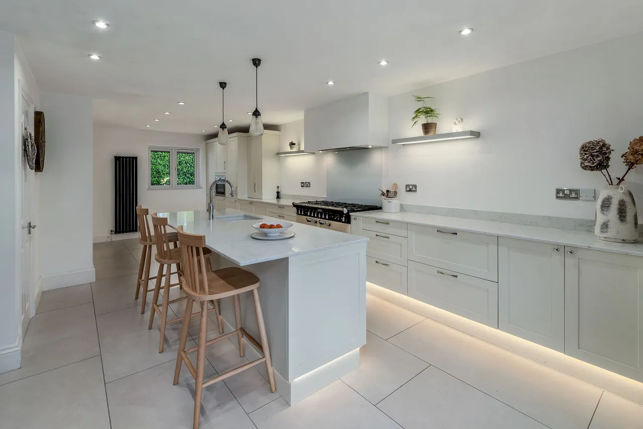 Downesway, Alderley Edge, photo 7