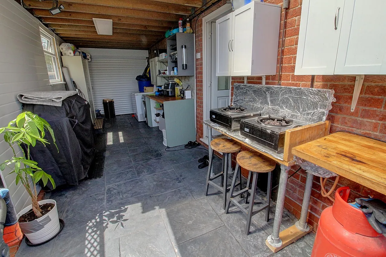 Bronte Close, Galley Common, CV10, photo 15